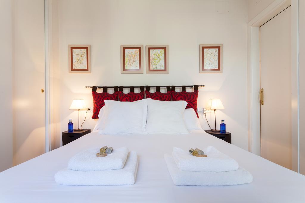 City Rooftop Paradise - Space Maison Apartments Seville Phòng bức ảnh